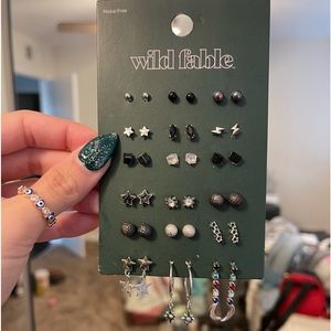 Wild Fable 18 ct earrings